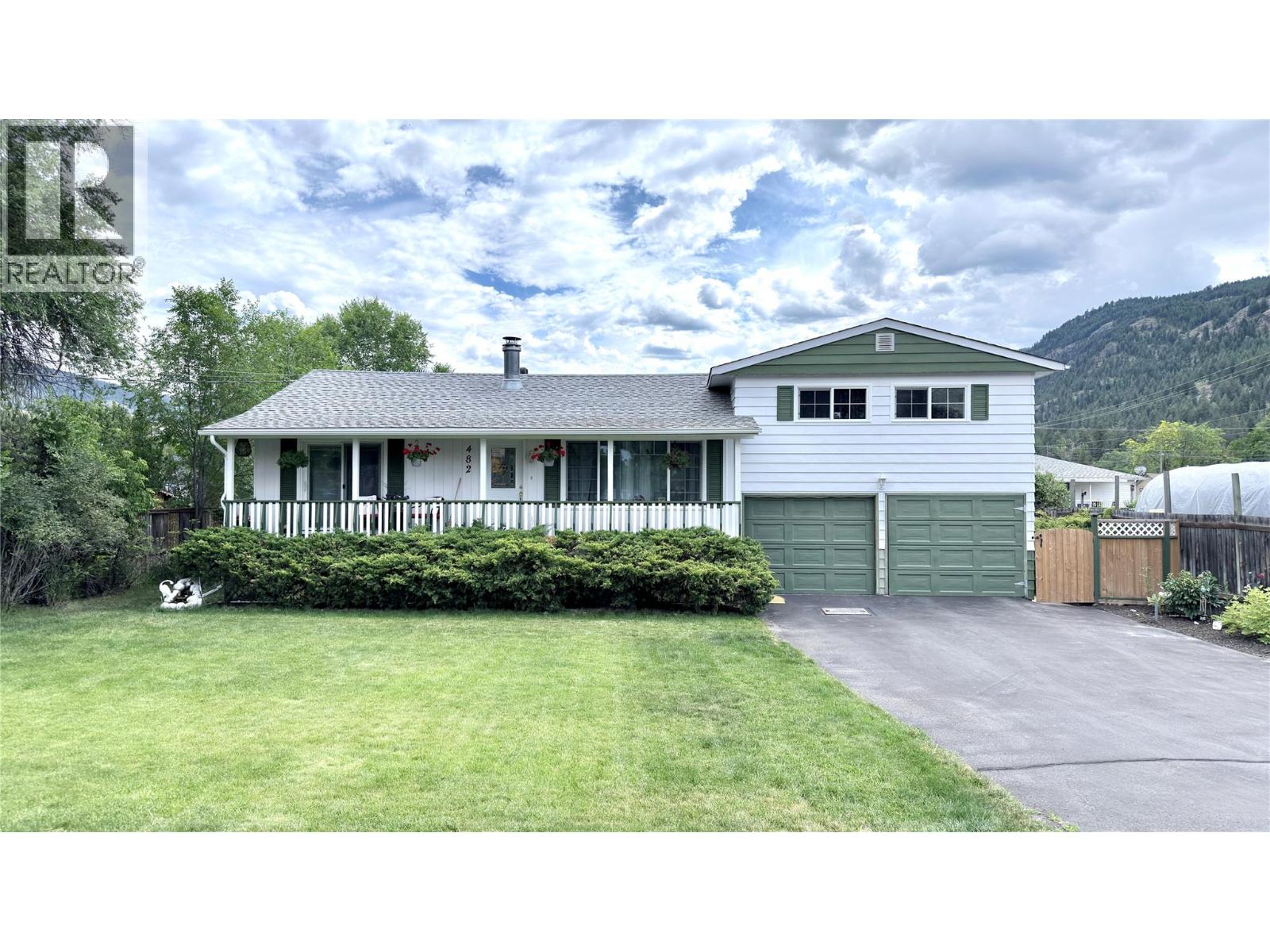482 Sixth Avenue - 1