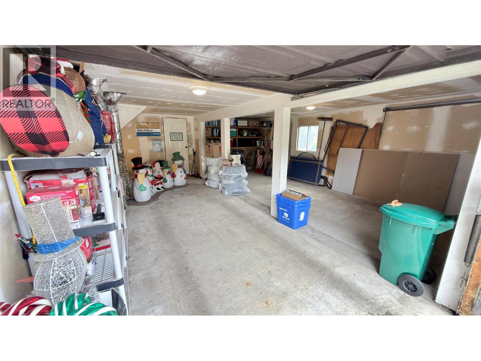 482 Sixth Avenue - 5