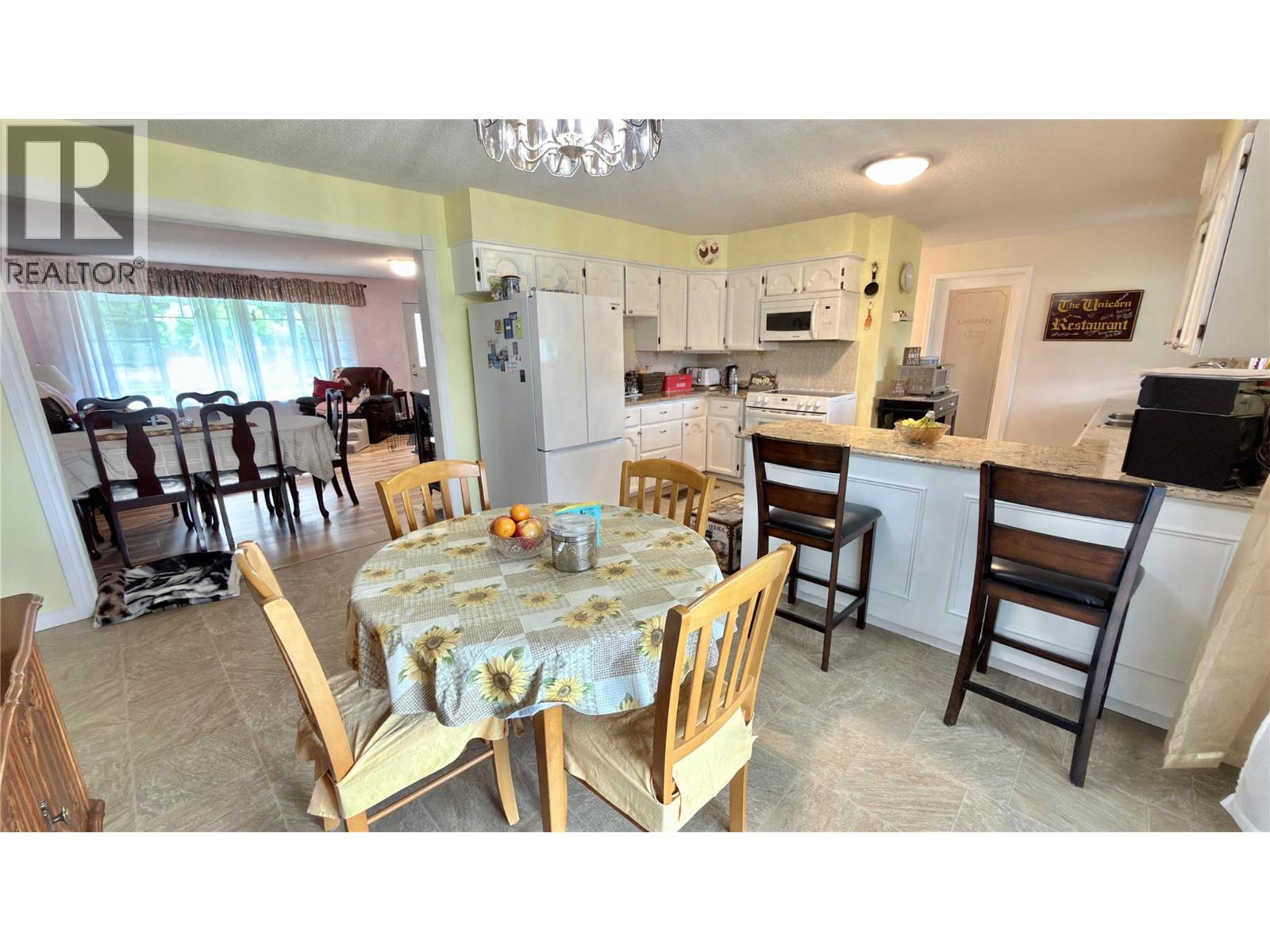 482 Sixth Avenue - 22