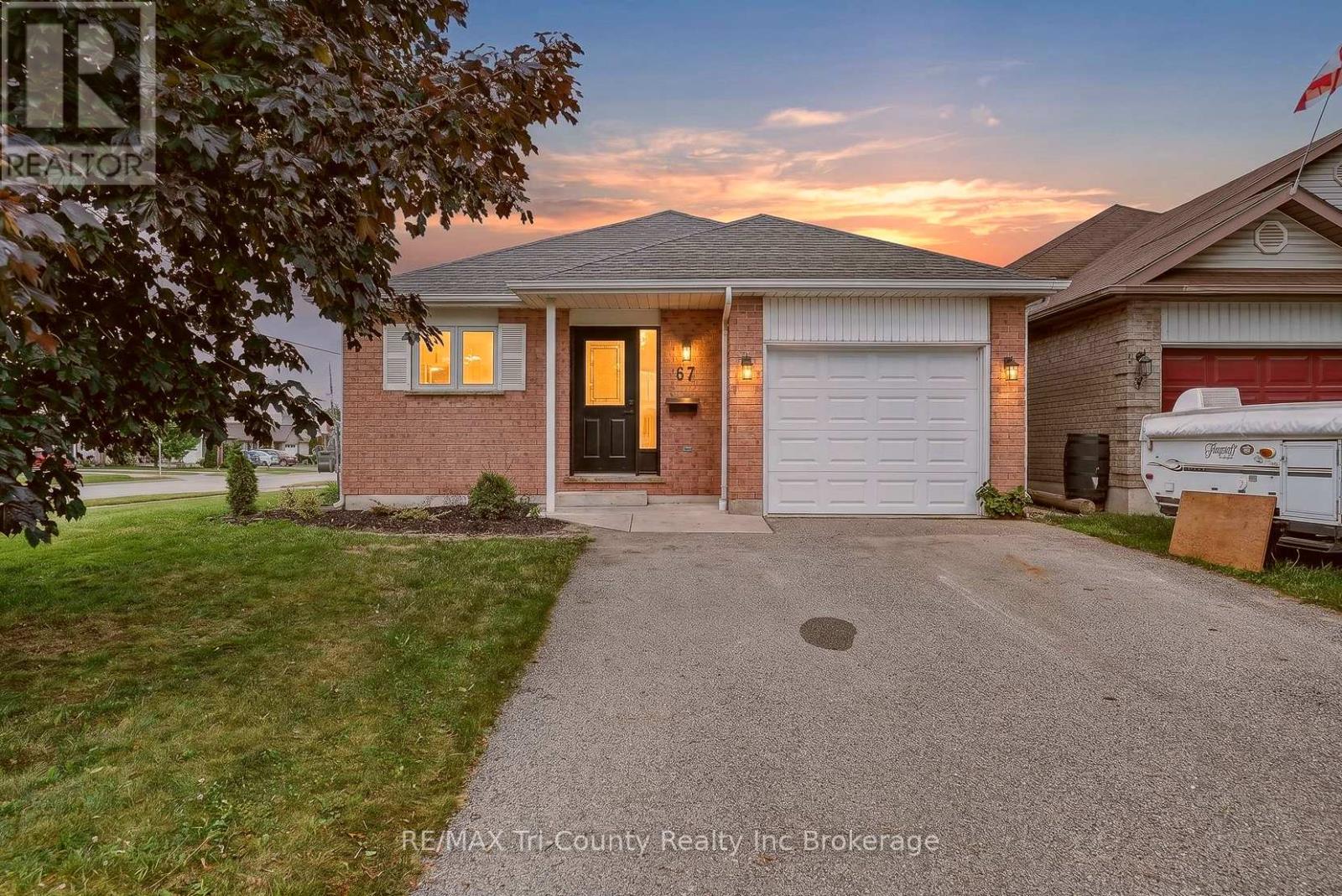 67 BECKETT BOULEVARD - 1