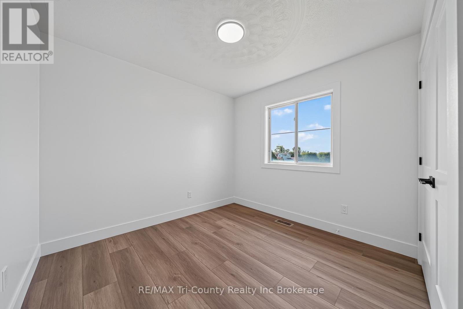 67 BECKETT BOULEVARD - 27
