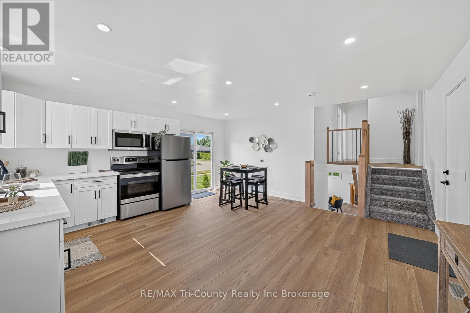 67 BECKETT BOULEVARD - 8