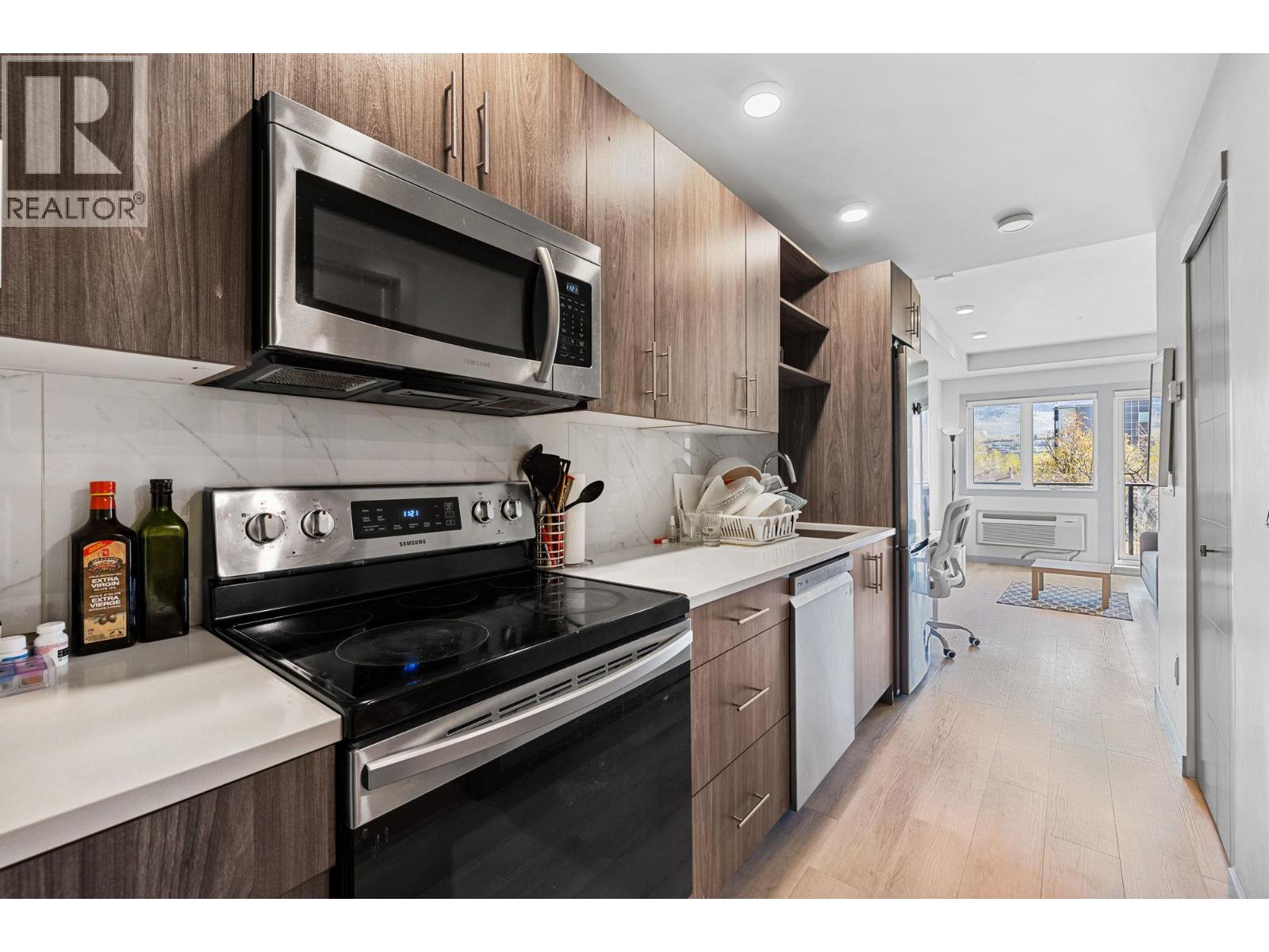 #220 345 Dougall Road N - 5