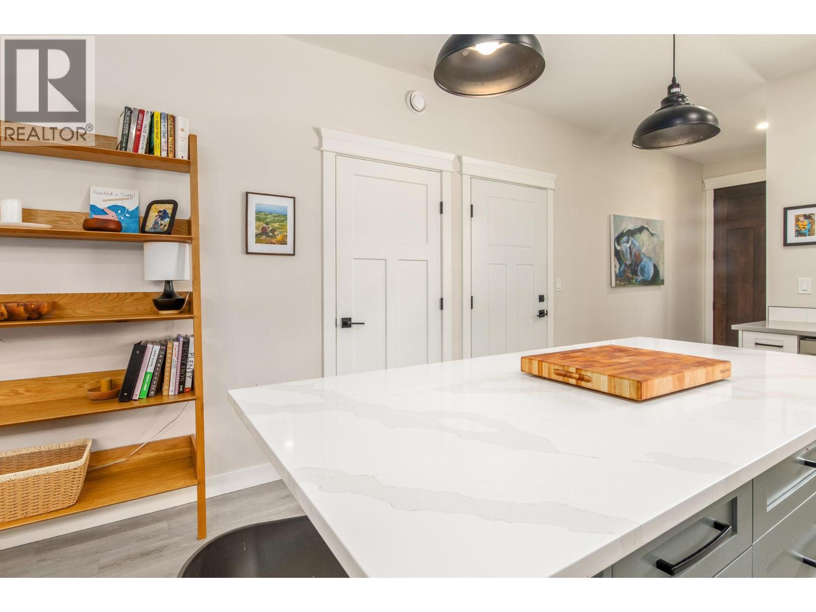 2344 6 Avenue SE - 13