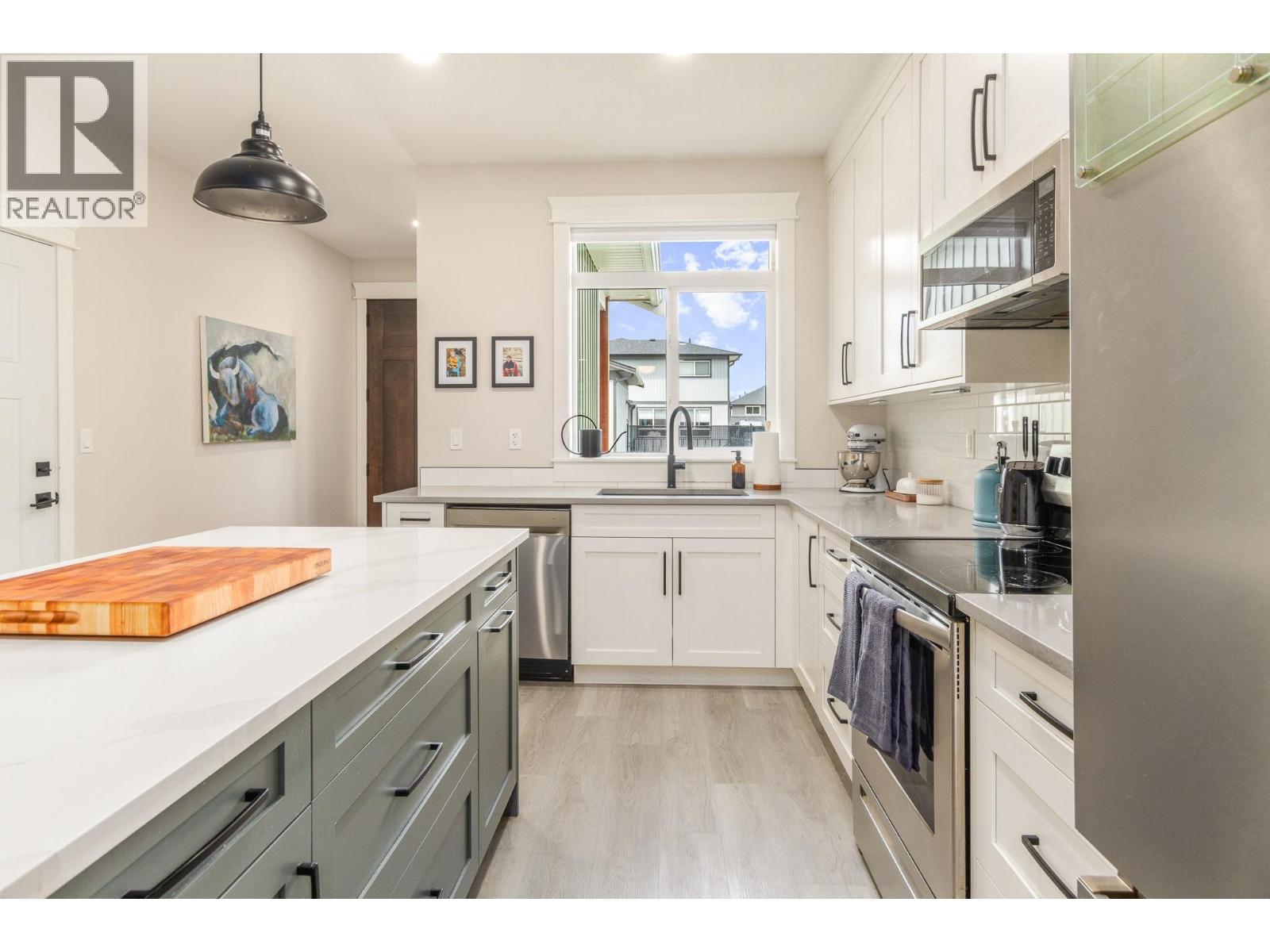2344 6 Avenue SE - 14