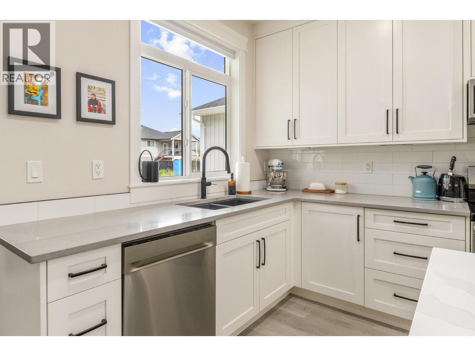 2344 6 Avenue SE - 15