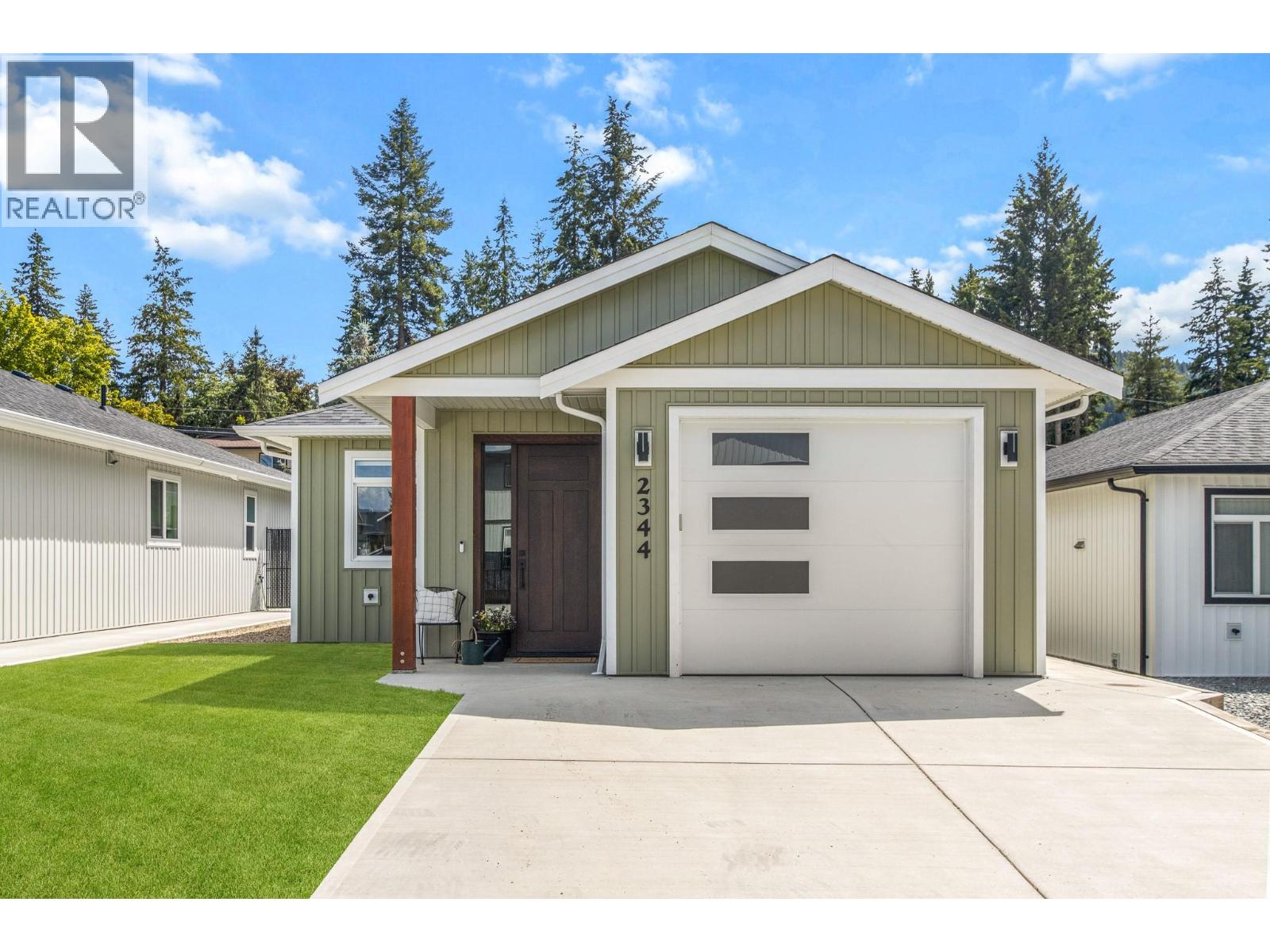 2344 6 Avenue SE - 2