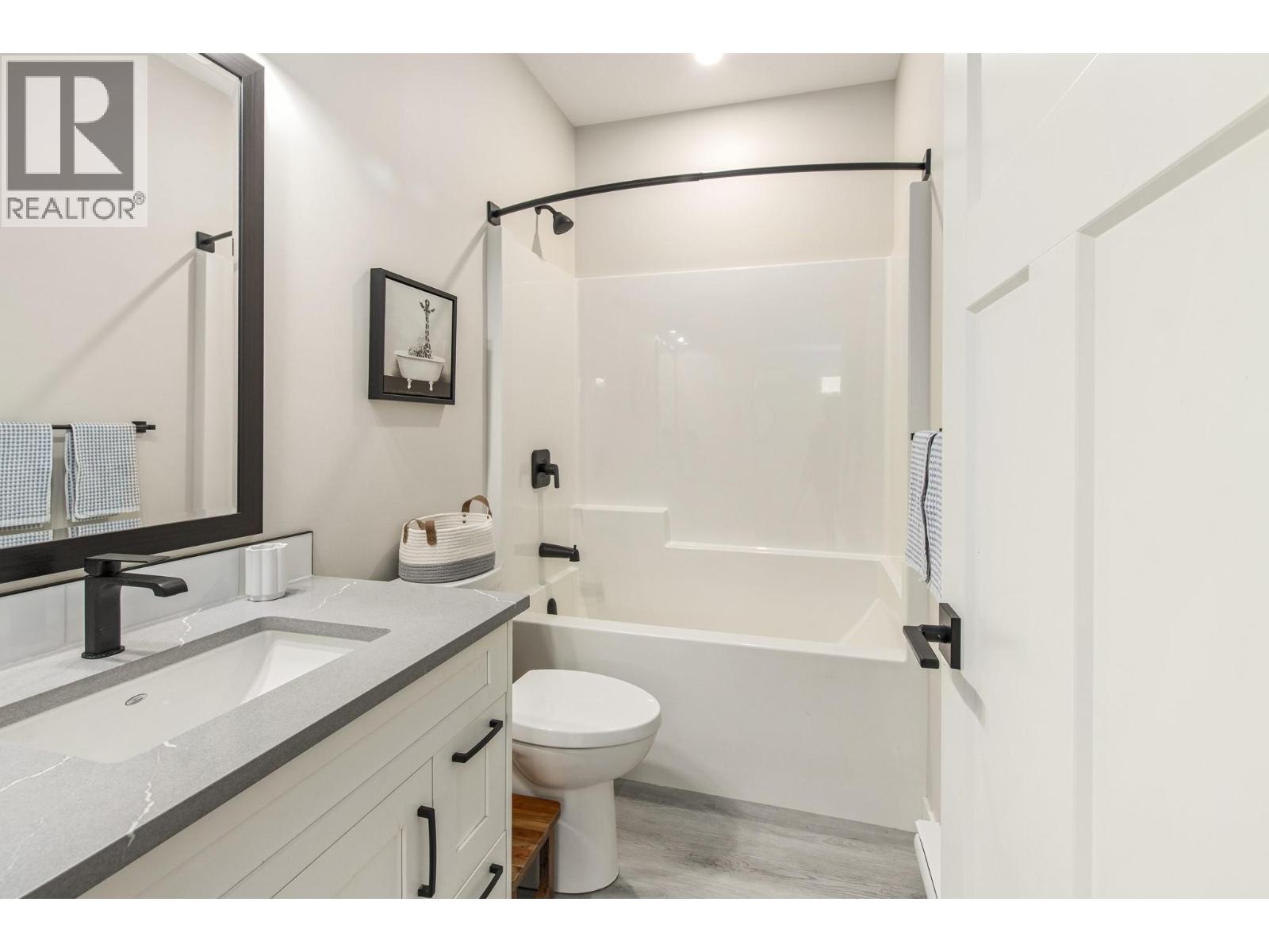 2344 6 Avenue SE - 26