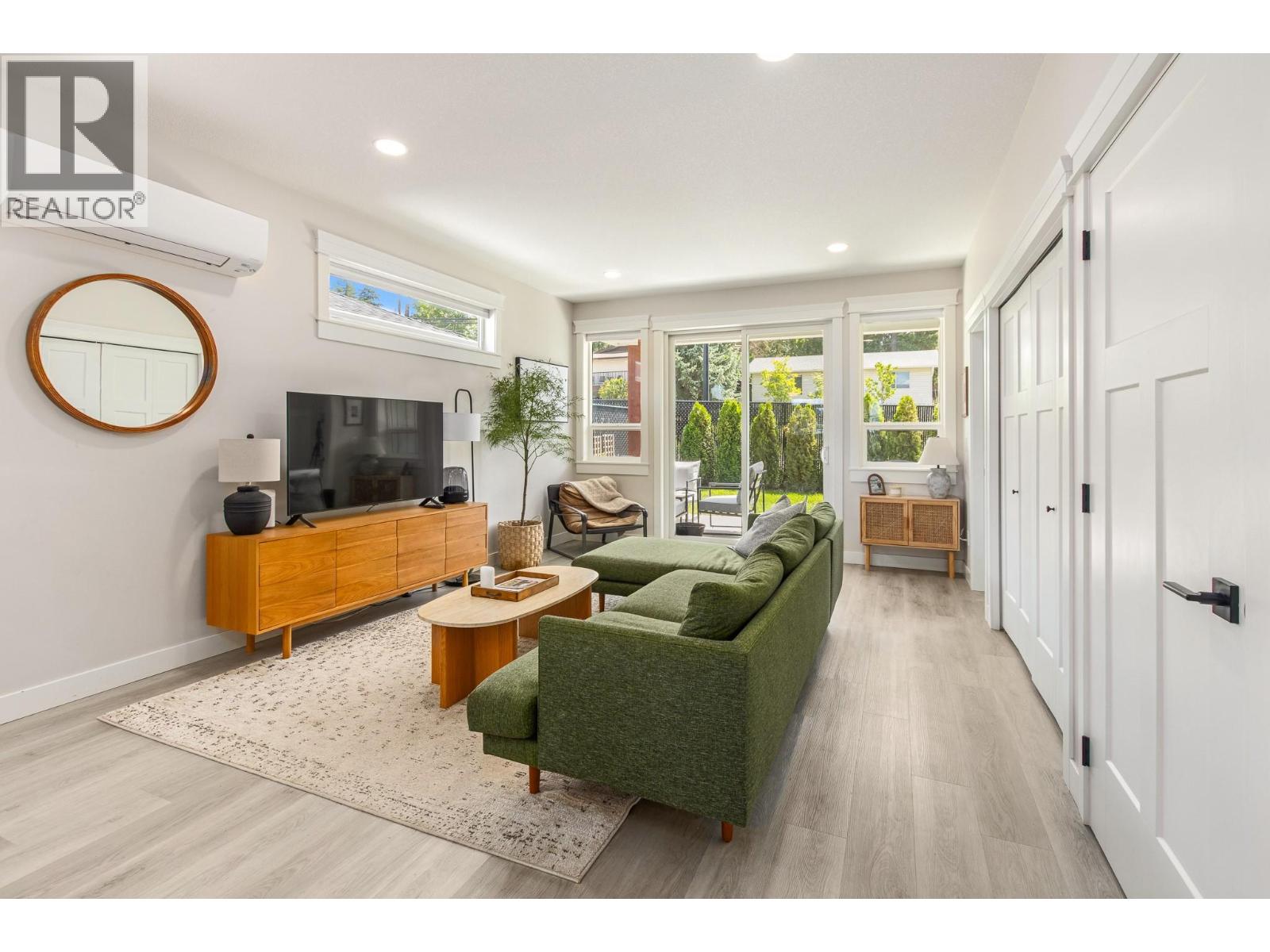 2344 6 Avenue SE - 3