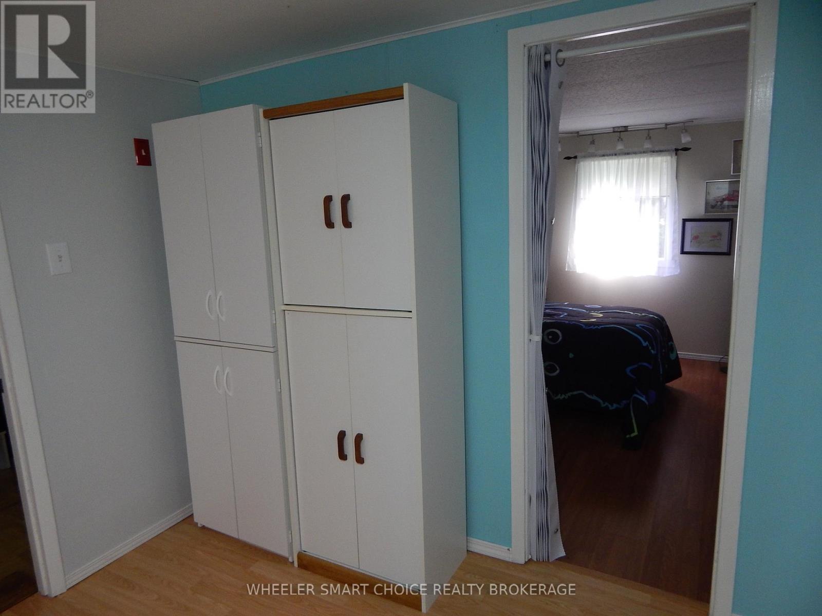 2726 GRYSEWOOD LANE W - 21