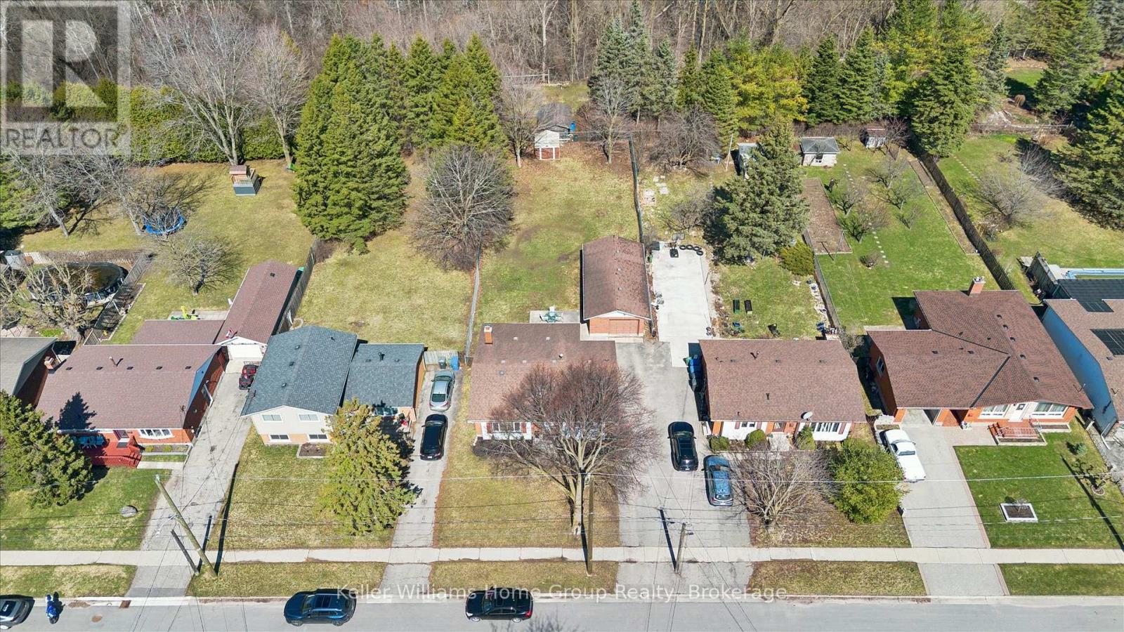 23 HASTINGS BOULEVARD - 10