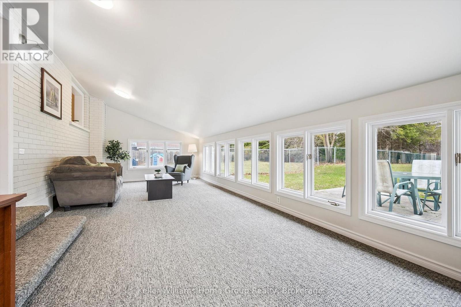 23 HASTINGS BOULEVARD - 3