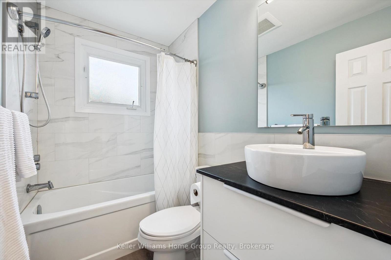 23 HASTINGS BOULEVARD - 6