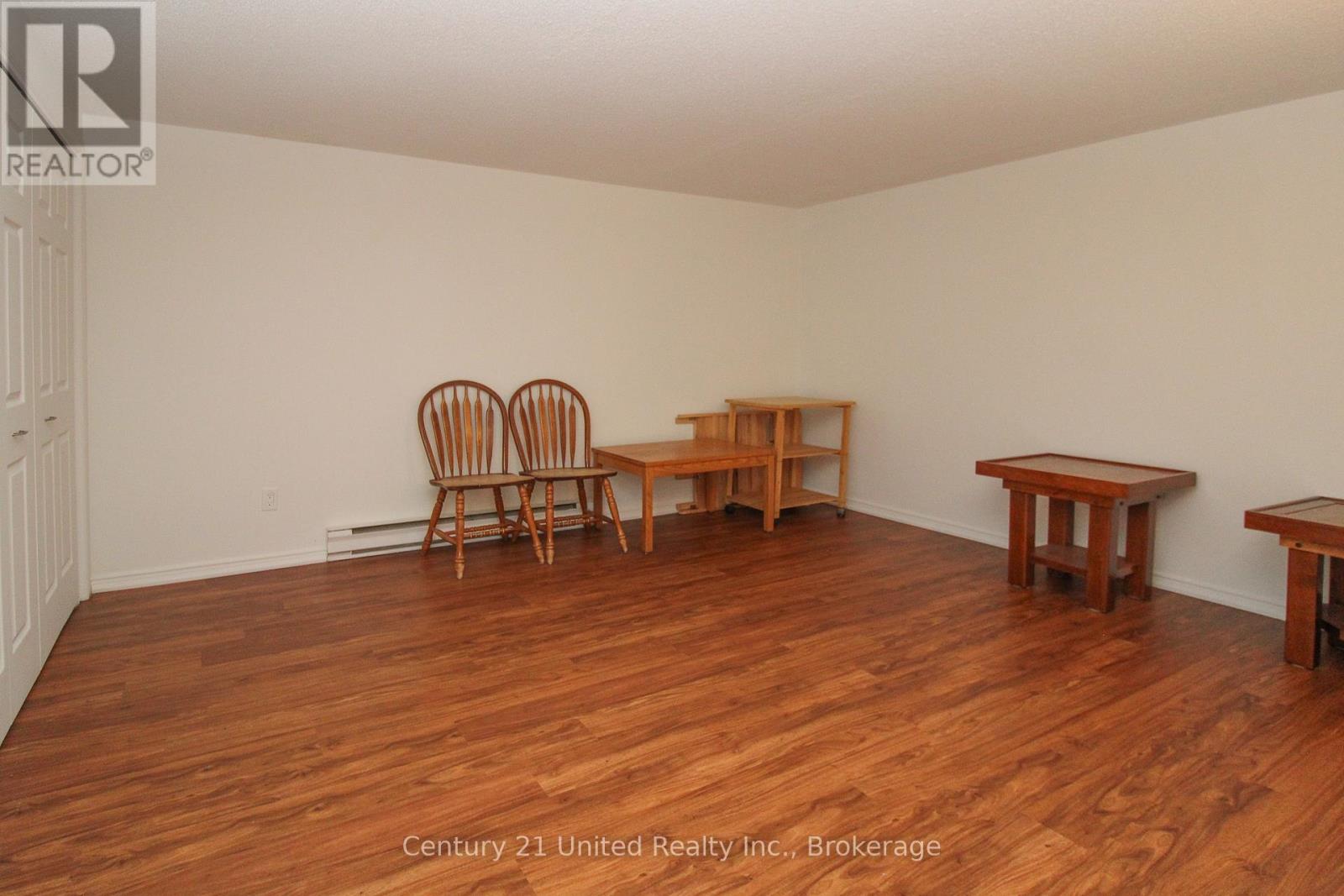 #204 1110 CLONSILLA AVENUE - 23