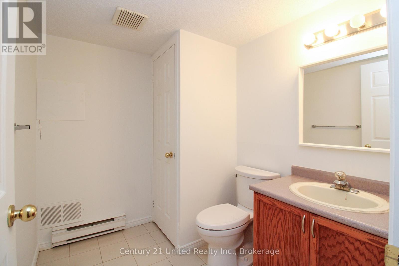 #204 1110 CLONSILLA AVENUE - 24