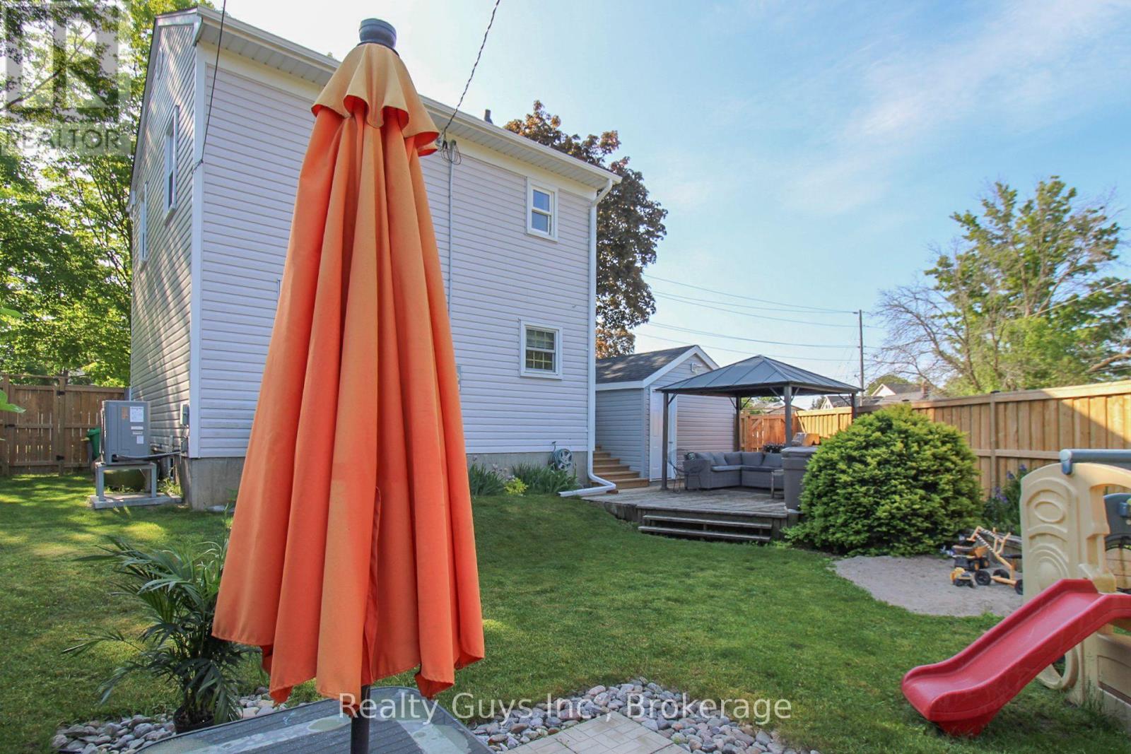 727 CHESTERFIELD AVENUE - 10