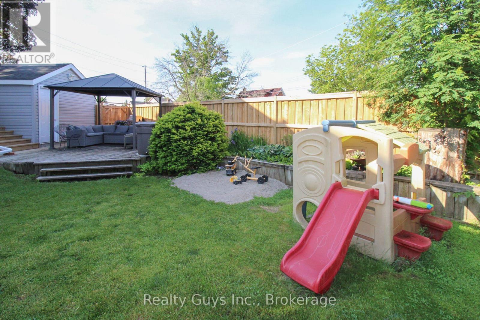 727 CHESTERFIELD AVENUE - 13