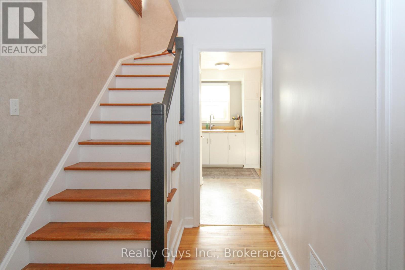 727 CHESTERFIELD AVENUE - 20