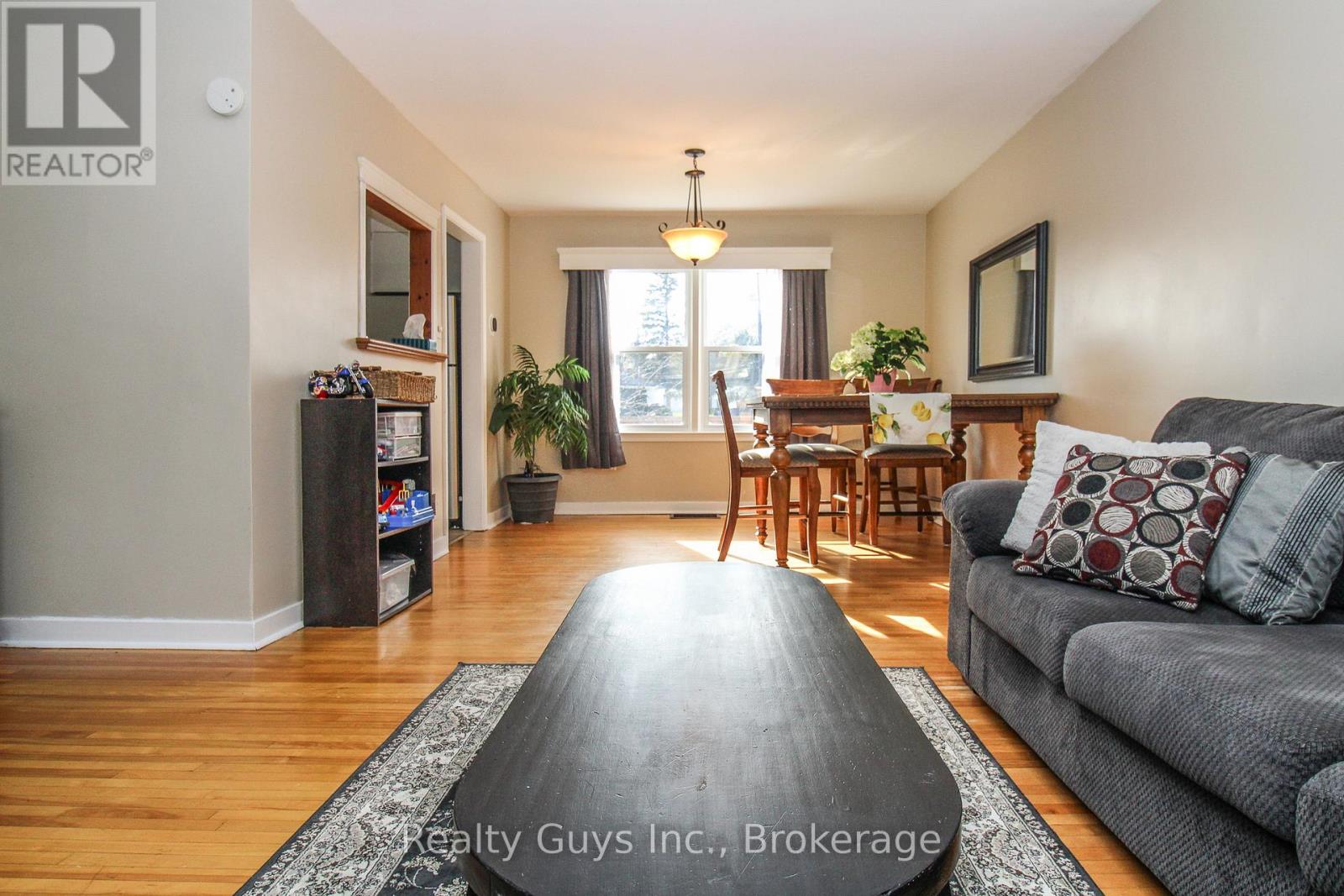 727 CHESTERFIELD AVENUE - 26
