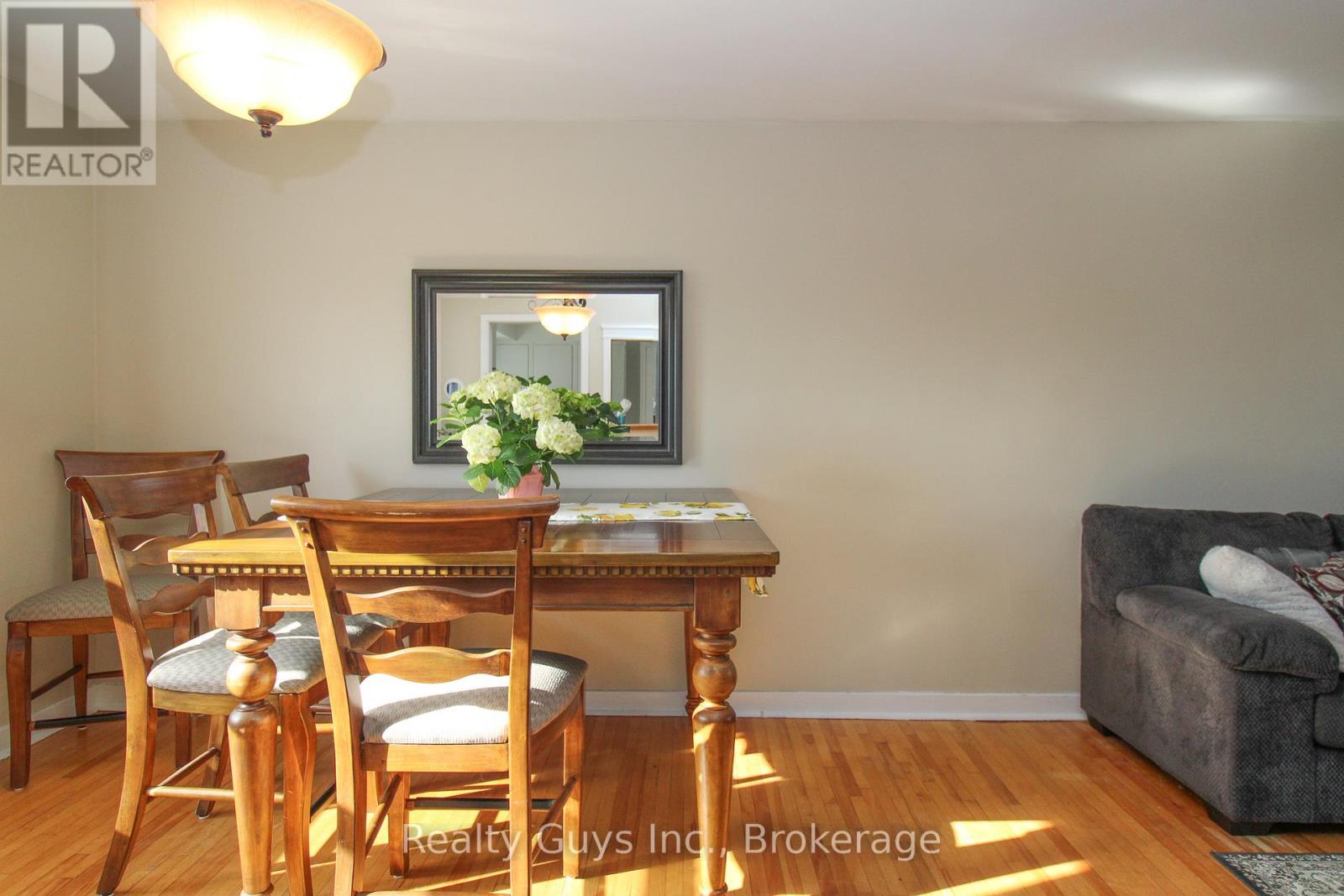727 CHESTERFIELD AVENUE - 27