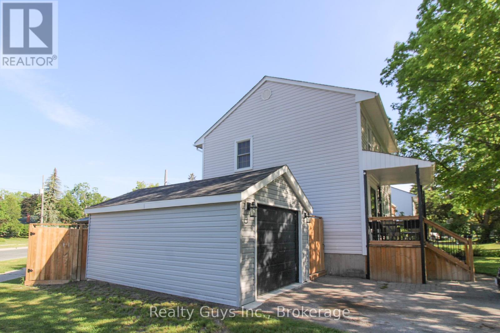 727 CHESTERFIELD AVENUE - 3