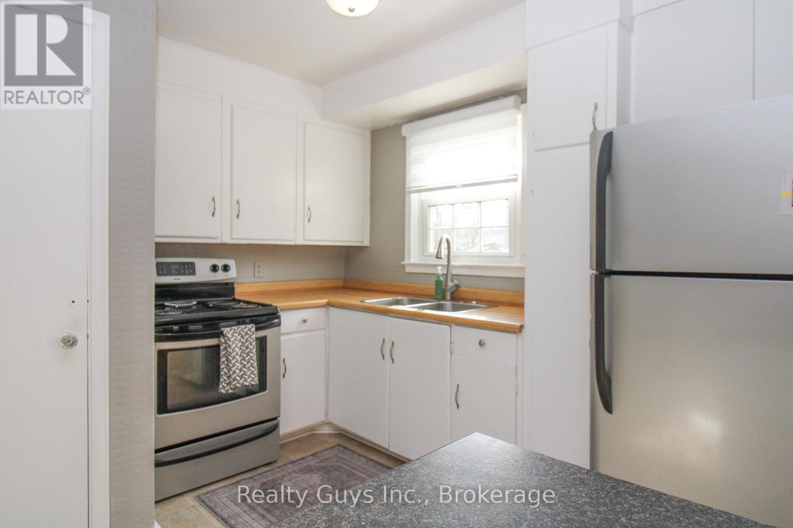 727 CHESTERFIELD AVENUE - 31
