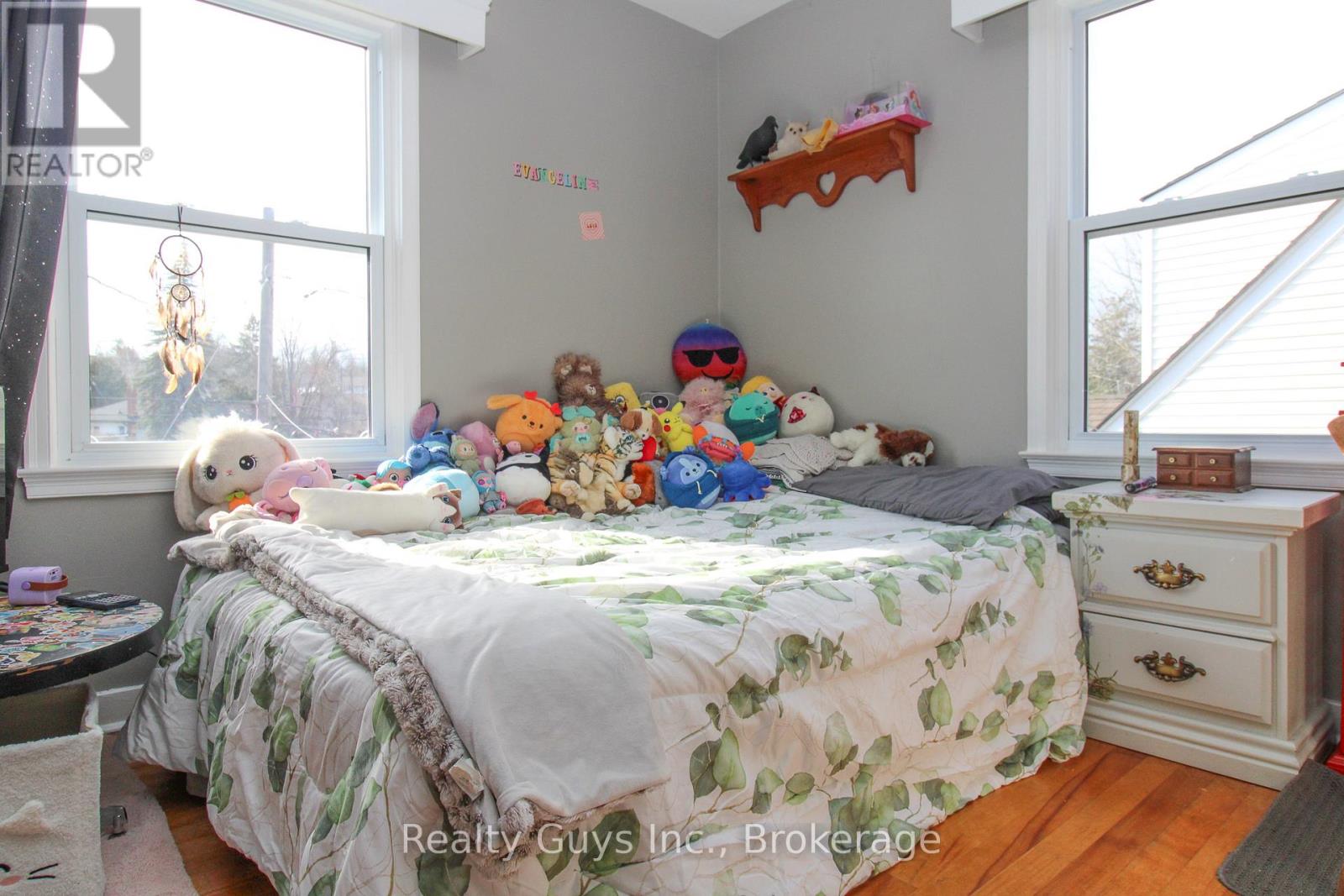 727 CHESTERFIELD AVENUE - 41