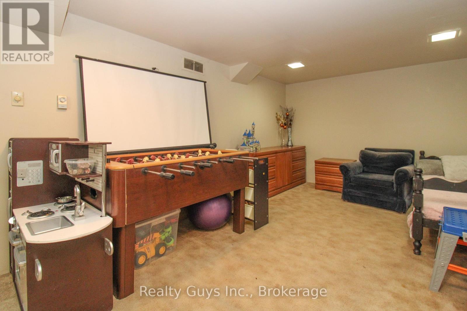 727 CHESTERFIELD AVENUE - 46