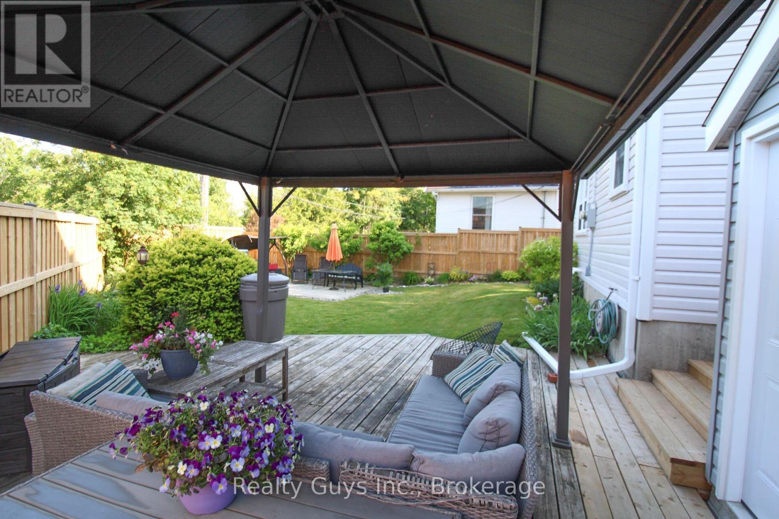 727 CHESTERFIELD AVENUE - 7