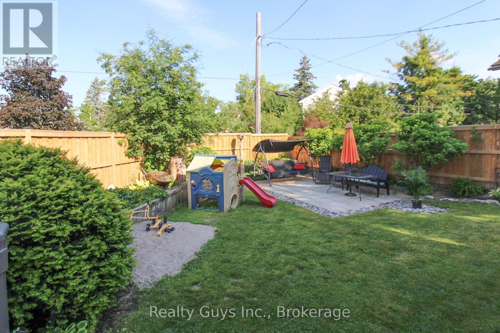 727 CHESTERFIELD AVENUE - 8