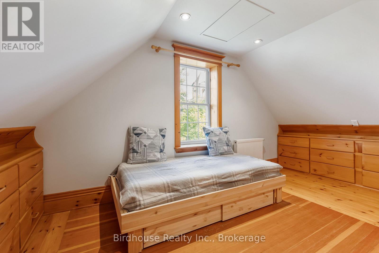25 FRANCIS STREET - 31
