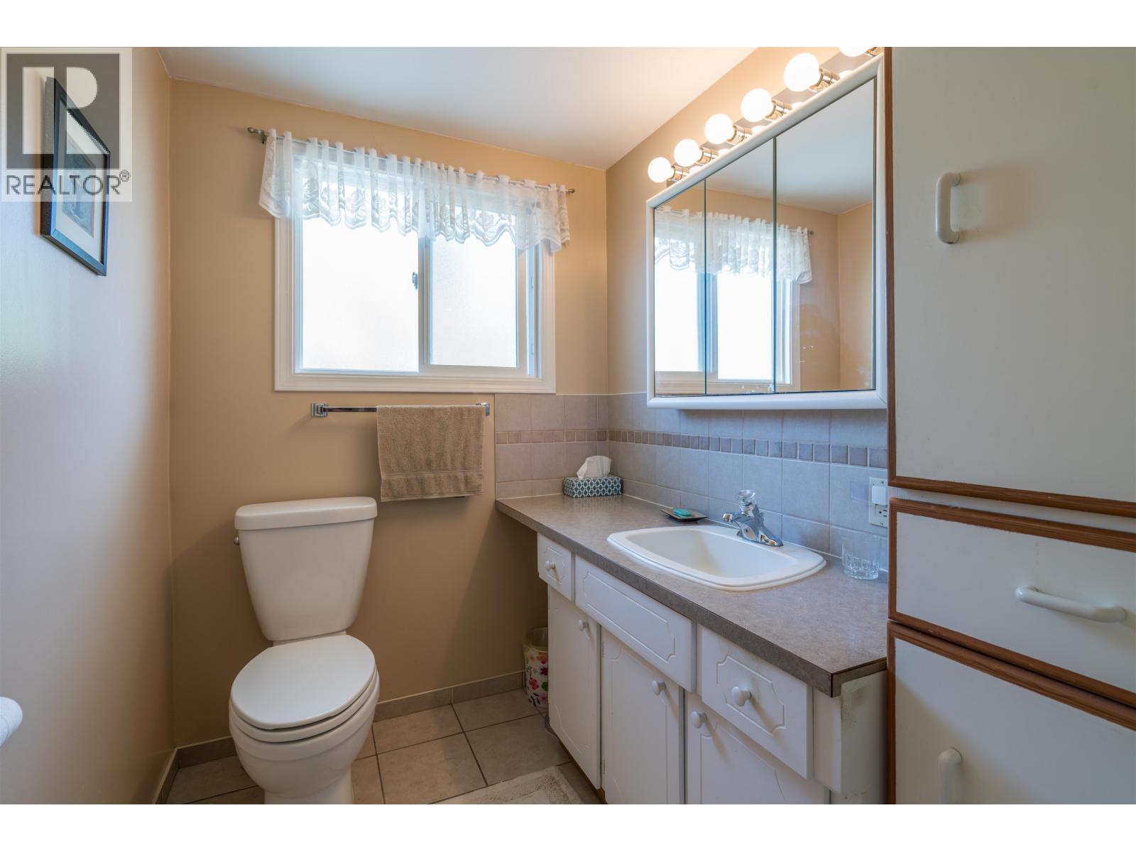 2923 FERRY AVENUE - 26