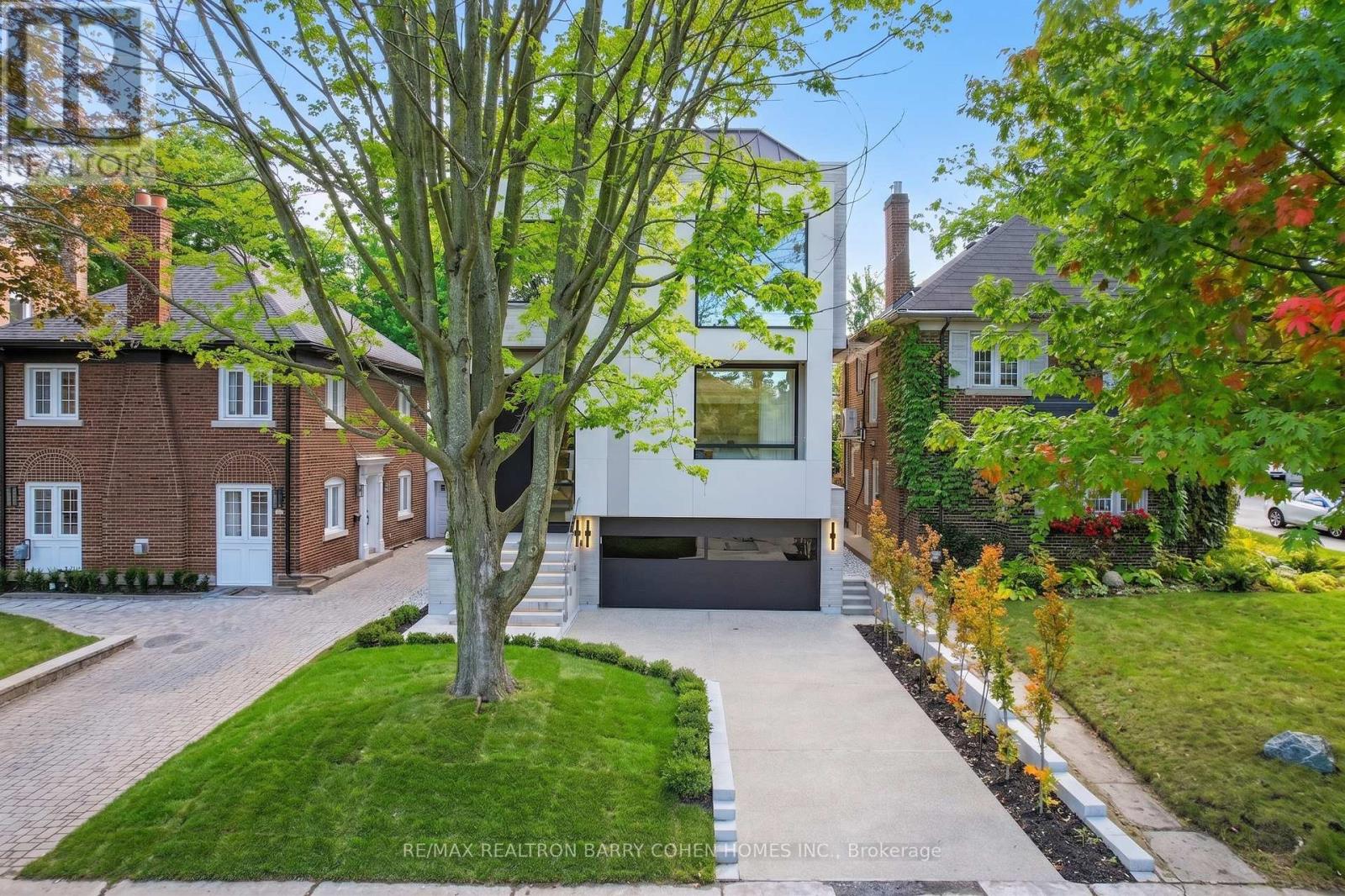 39 CHUDLEIGH AVENUE - 2