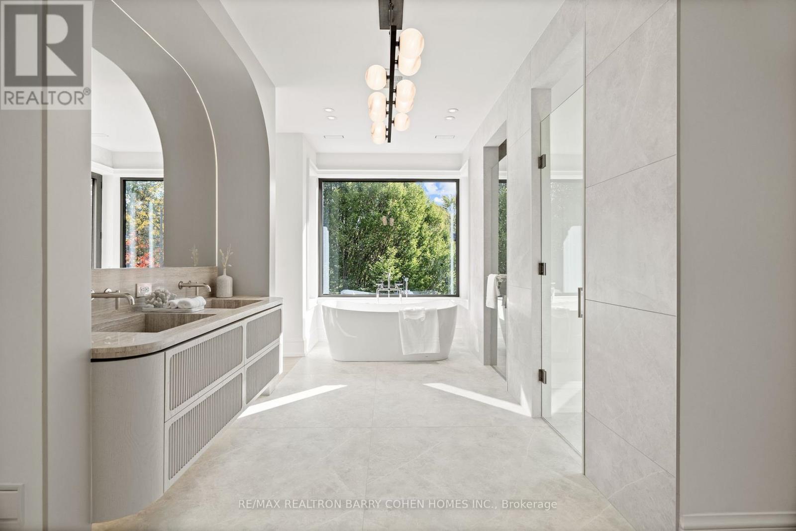 39 CHUDLEIGH AVENUE - 25