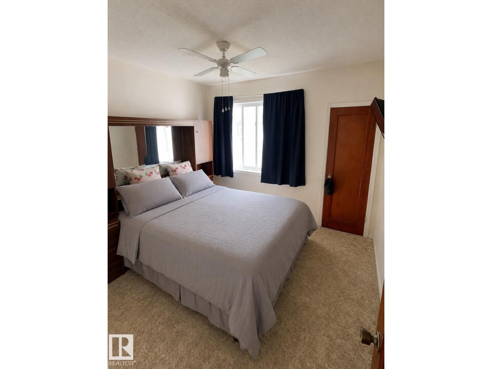 5215 46 ST - photo 2