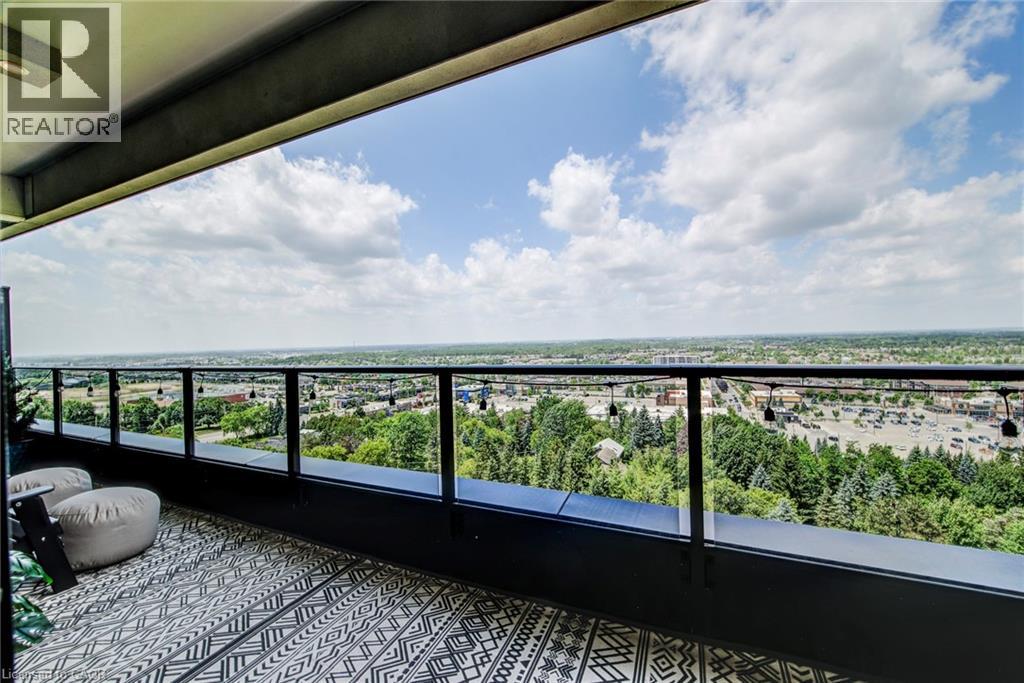 #1109 1880 GORDON Street - 32
