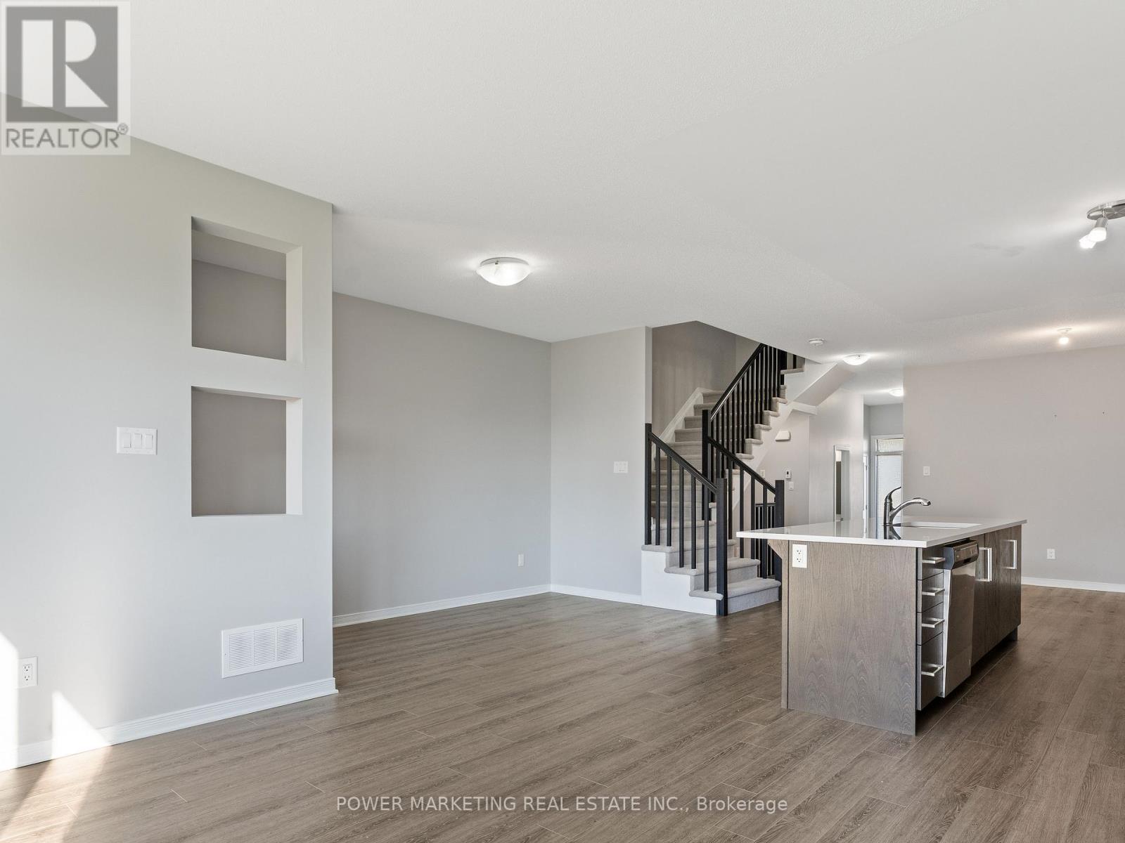487 COPE DRIVE - 14