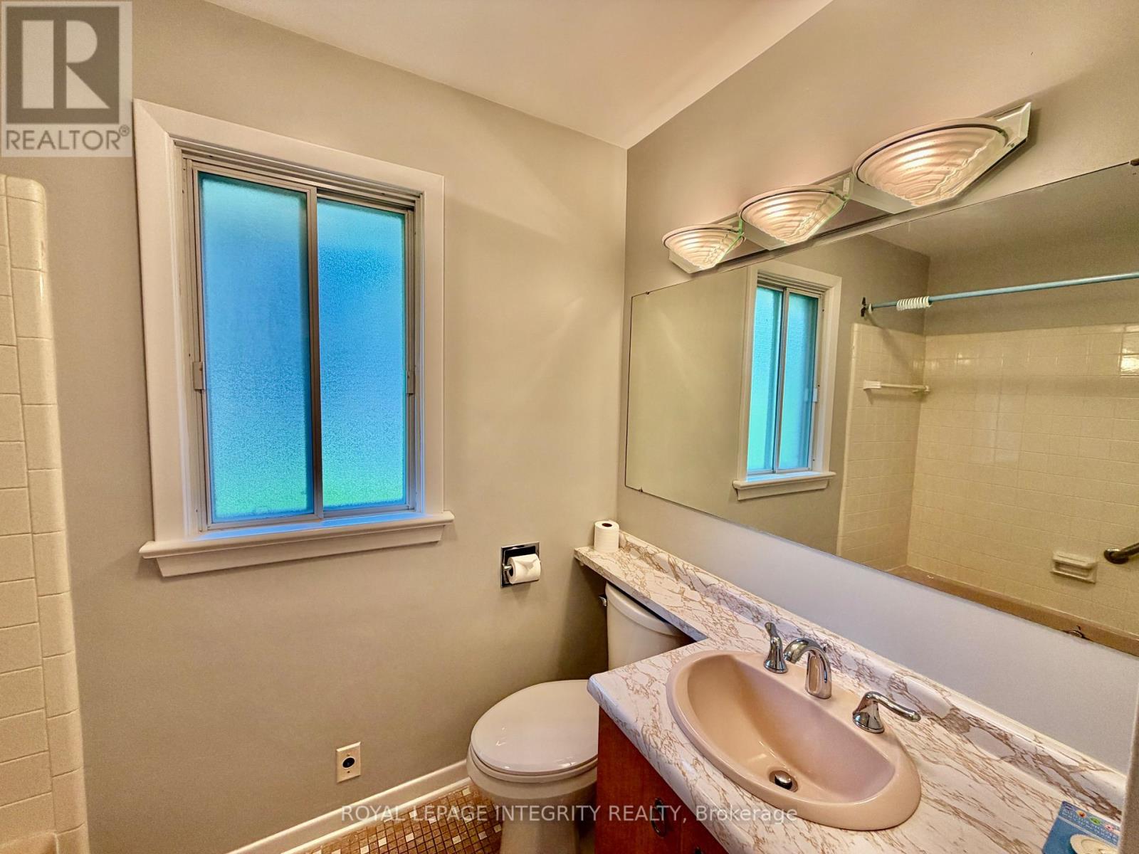 3 Bed, 1 Bath House for Rent in Ottawa – 1107 FALAISE ROAD, Ottawa – MLS# X13528198 - Image 10
