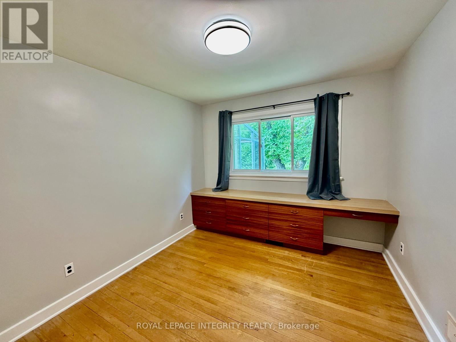3 Bed, 1 Bath House for Rent in Ottawa – 1107 FALAISE ROAD, Ottawa – MLS# X13528198 - Image 9