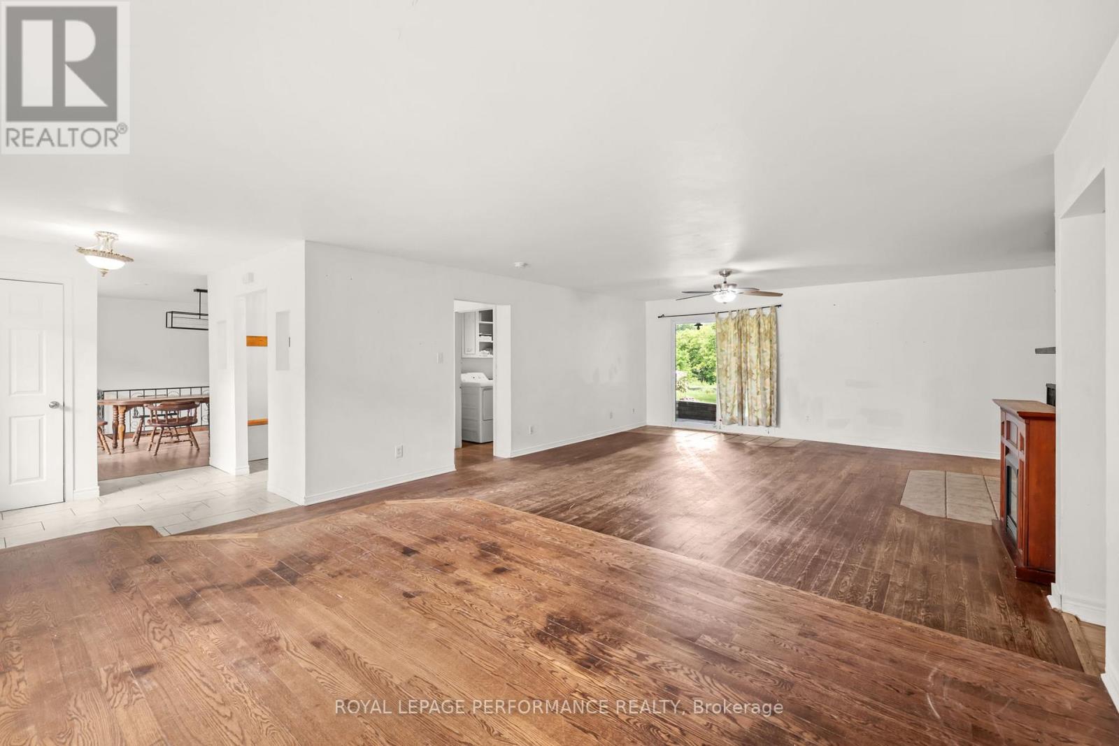 438 VOYAGEUR PLACE - 16