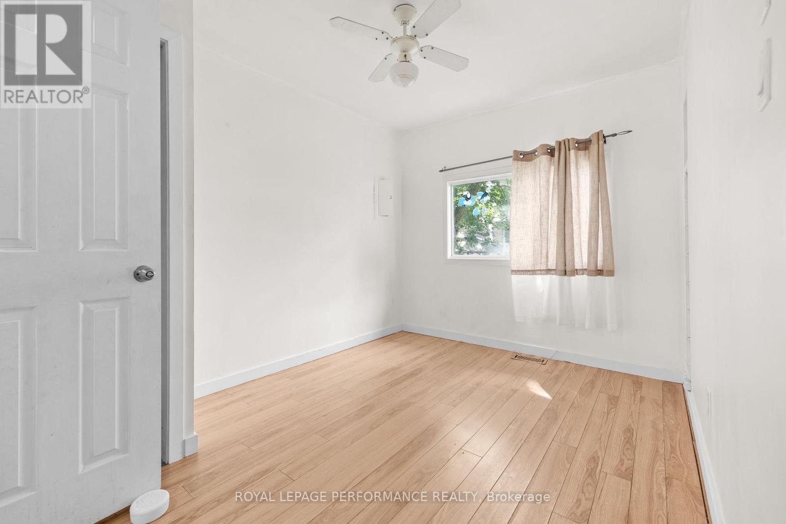 438 VOYAGEUR PLACE - 23