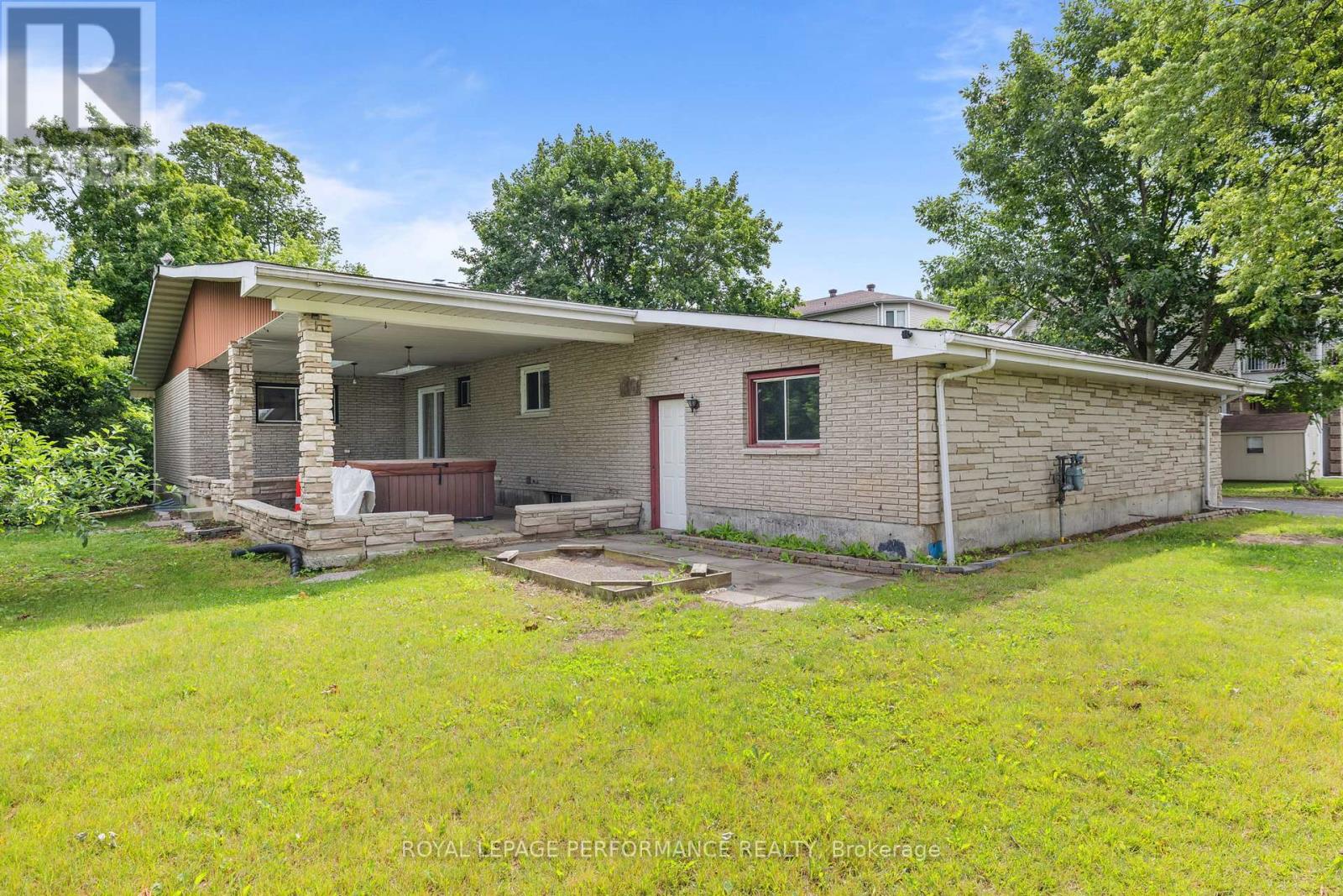 438 VOYAGEUR PLACE - 40