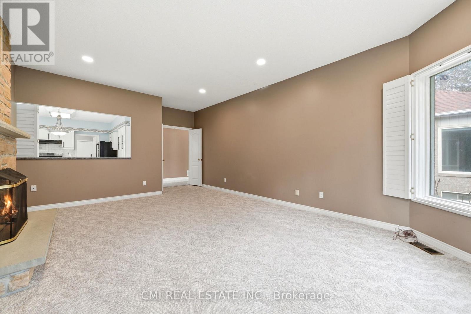 15 TREEGROVE CIRCLE - 22