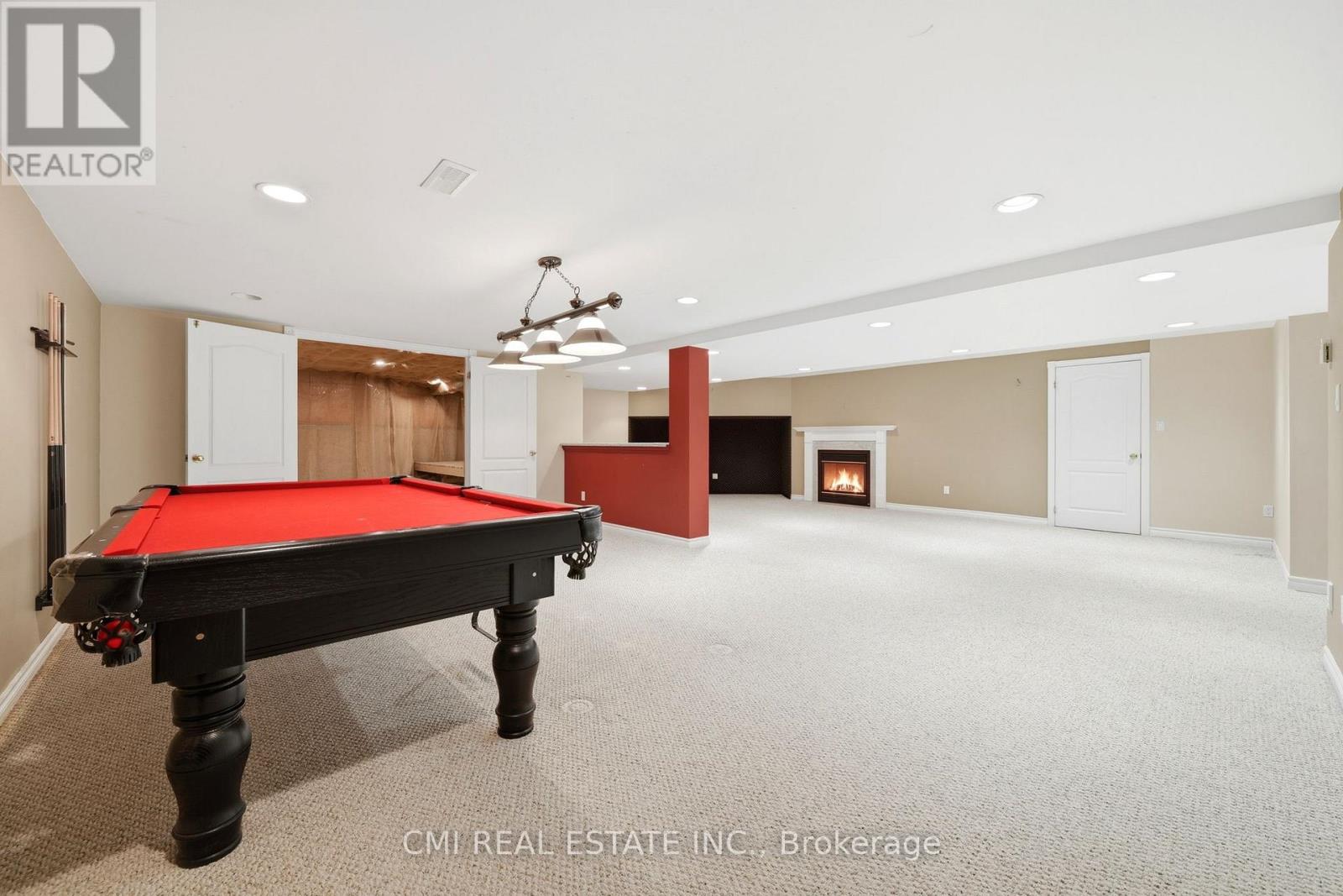15 TREEGROVE CIRCLE - 42