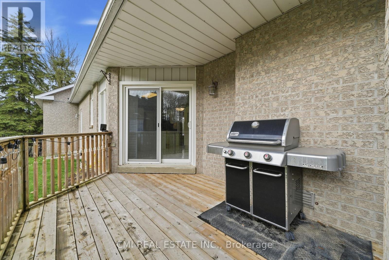 15 TREEGROVE CIRCLE - 46