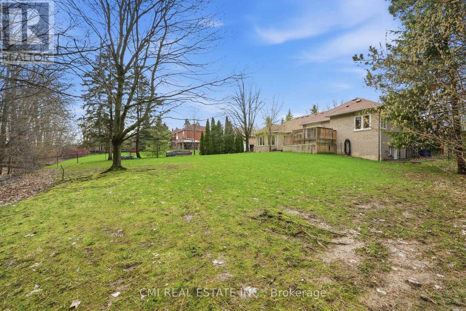 15 TREEGROVE CIRCLE - 49