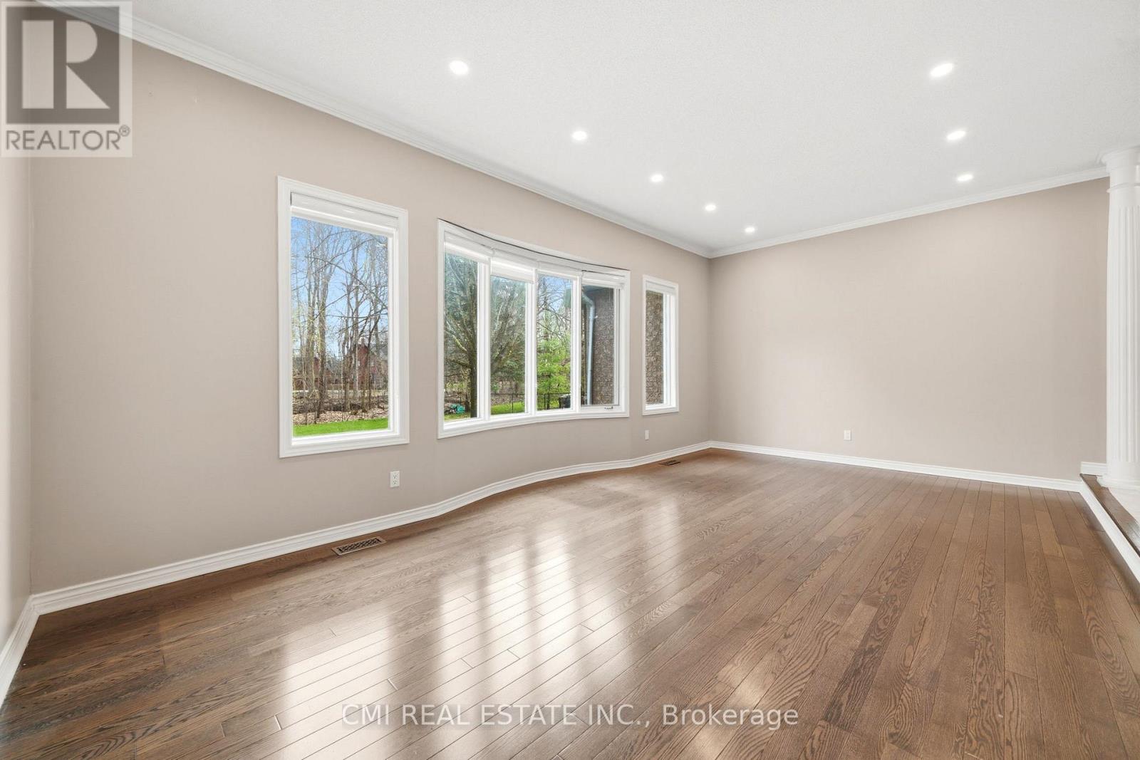 15 TREEGROVE CIRCLE - 8