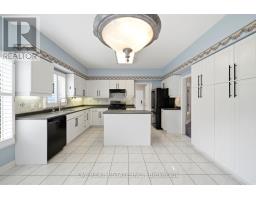 Eating area - 15 Treegrove Circle, Aurora, ON L4G6M1 Photo 11