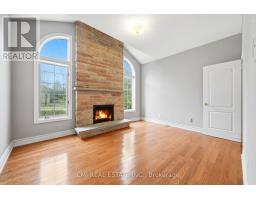 15 Treegrove Circle, Aurora, ON L4G6M1 Photo 18