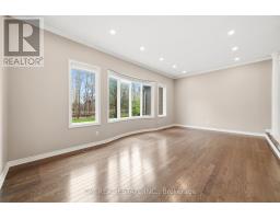 Dining room - 15 Treegrove Circle, Aurora, ON L4G6M1 Photo 8